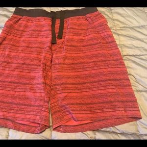Lululemon core short